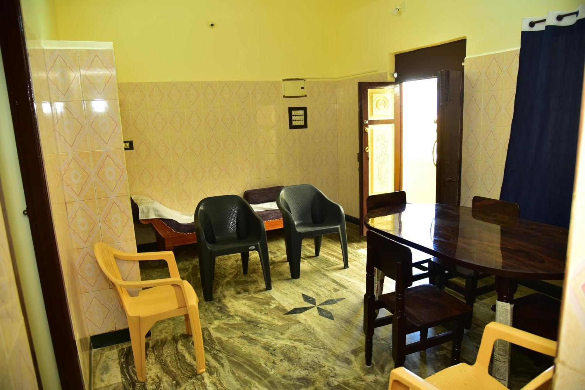 Rr Home Stay Pondicherry Exterior photo